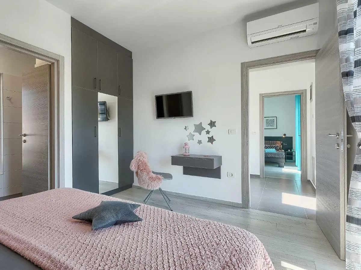 Villa Ella Premantura By Interhome Pula Croacia