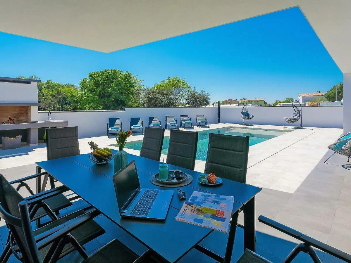 Villa Ella Premantura By Interhome Pula