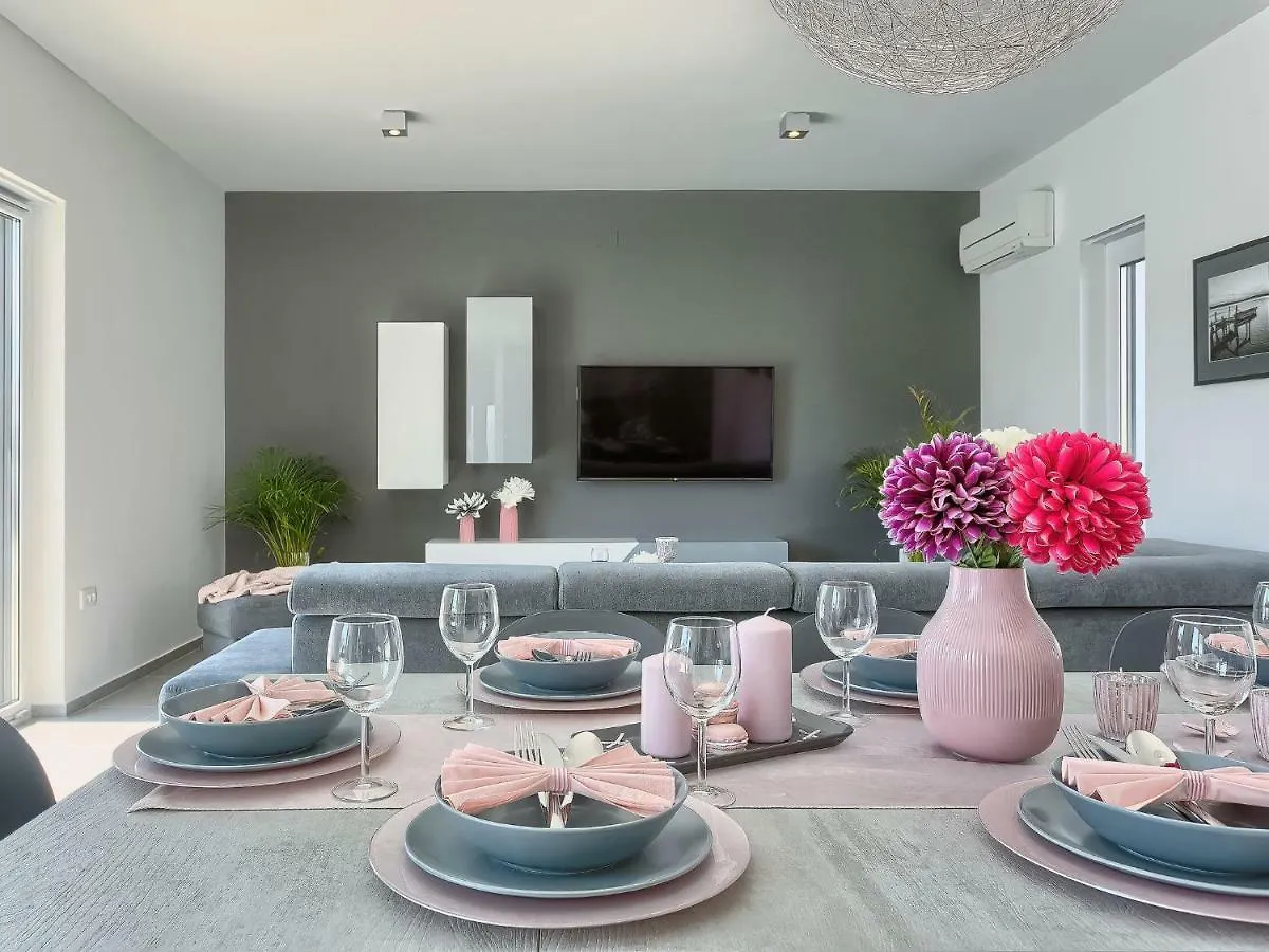 Villa Ella Premantura By Interhome Pula